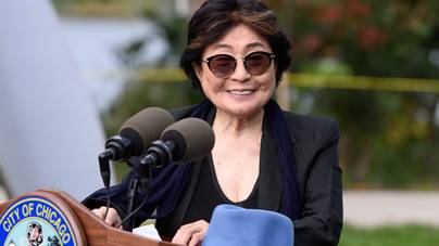 Ezt a magyar férfit szerette Yoko Ono John Lennon halála után