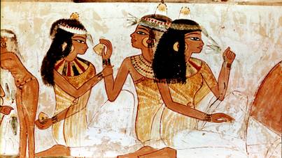 Kleopátra intimgyantája és arzénos ostya: az ókor legfájdalmasabb szépítkezési szokásai