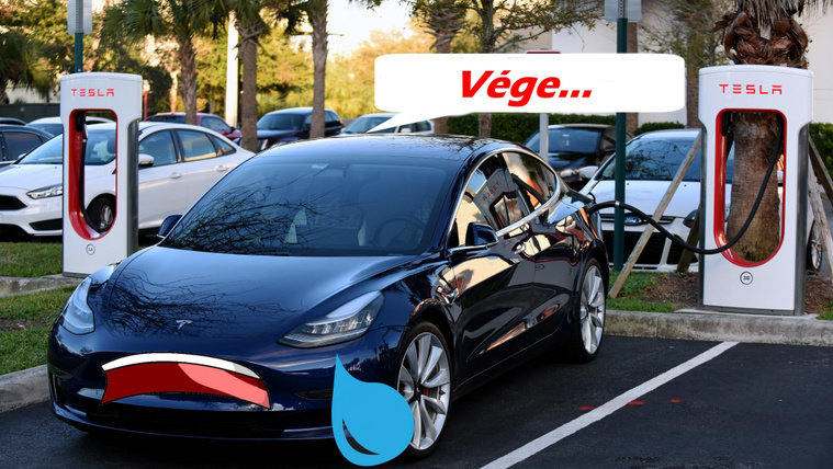 Ingyen töltikézés vége: csütörtöktől fizetőssé válnak a hazai Tesla töltők