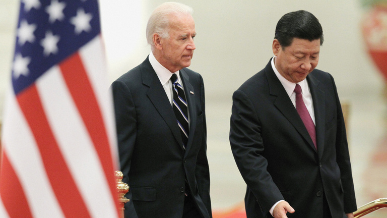 Kína és Amerika már azon verseng, hogy ki irányítsa a világot