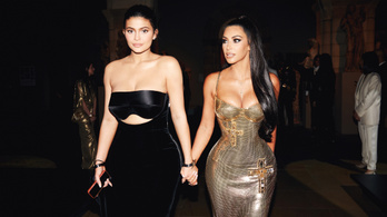 Összeomlóban a Kardashian–Jenner-birodalom, a TikTok adhatja meg a kegyelemdöfést