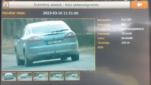 A traffipax másfél órán belül két fotót is készített ugyanarról a gyorshajtóról Nógrád vármegyében