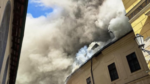 Hatalmas tűzvész volt Selmecbányán, történelmi épületek rongálódtak meg