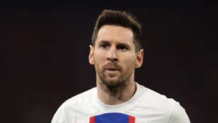 Ötvenmillió forintért kelt egy Lionel Messit ábrázoló focimatrica