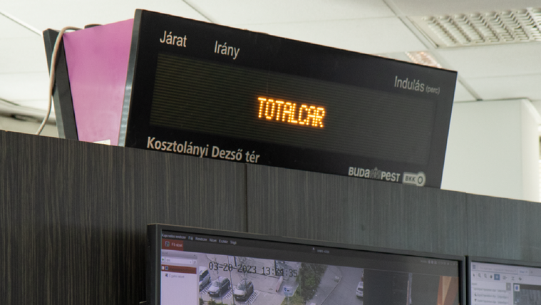Totalcar a BKK központban: így irányítják a várost és így indult újra az M3 metró