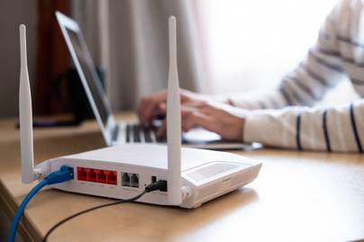 Ilyen magasra tedd a wifi routert, hogy erős legyen a jele: szakértő mondta el