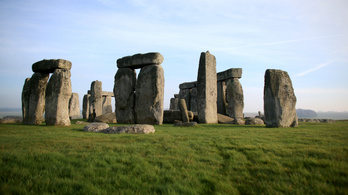 Egymásnak mentek a kutatók a Stonehenge miatt
