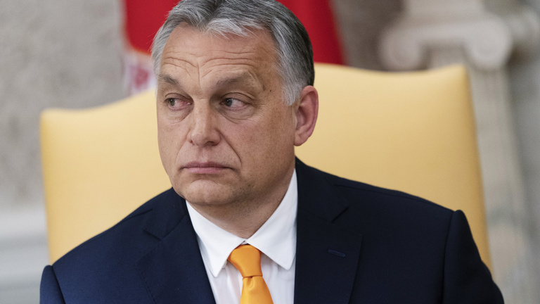 A magyar kormány megharagudott az Orbán Viktort levegőnek néző Fehér Házra