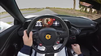 Ez a kézi váltóssá alakított Ferrari lehet a tökéletes élményautó