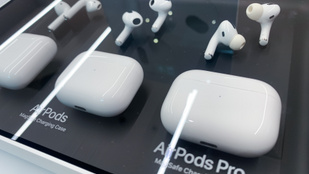 Heteken belül új AirPods-ot mutathat be az Apple