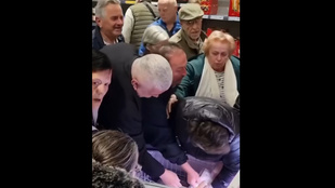Jóformán összeverekedtek a Lidlben a belgrádi nyugdíjasok az akciós húsért