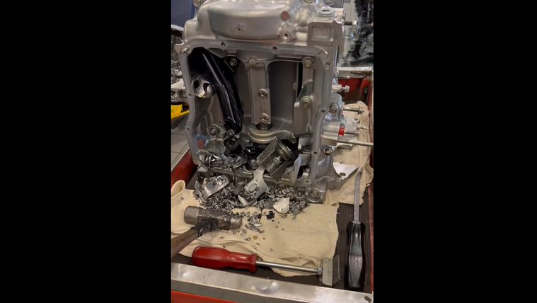 Így pusztul el egy GR Corolla motorja