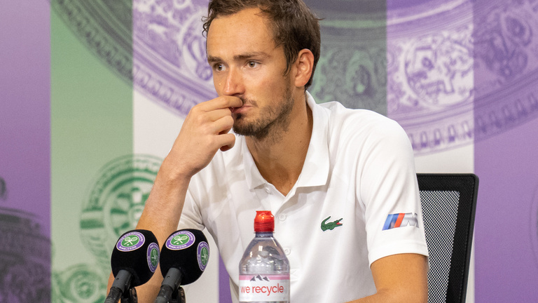 Hivatalos: indulhatnak orosz teniszezők Wimbledonban