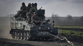 „Nekem csak az a dolgom, hogy pusztítsak” – megszólaltak a Bahmutban küzdő ukrán katonák