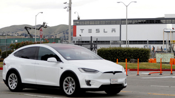 Begyorsított a Tesla, csak nem annyira, mint Elon Musk várta