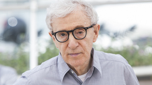 Woody Allen és 35 évvel fiatalabb felesége New Yorkban randizott és egyéb lesifotók