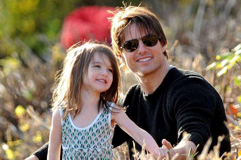 Tom Cruise és Katie Holmes 17 éves lányából álomszép tini lett: Suri így hasonlít szüleire