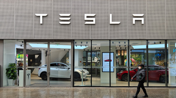 Gigagyárat épít a Tesla Sanghajban