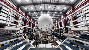 Irány a Mars: kilövésre kész a SpaceX óriás rakétarendszere