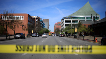 Lövöldözés volt egy amerikai bankban, öten meghaltak