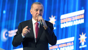 Elkezdett kampányolni a török elnök pártja