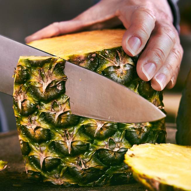 Így pucold az ananászt pazarlásmentesen: gyors módszert mutatunk
