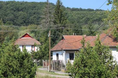 100-an sem lakják a magyar falut, mégis imádják a túrázók: festői környéken fekszik