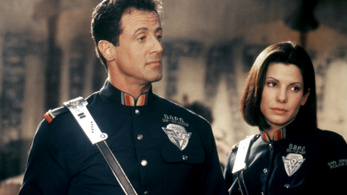 Sylvester Stallone és Sandra Bullock 1993-ban megjósolta, ami napjainkban történik