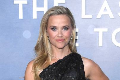Reese Witherspoon ilyen ruhában ragyogott a vörös szőnyegen: a válás óta először lépett nyilvánosság elé