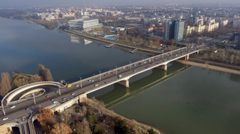 Mossák az egyik budapesti hidat, forgalomkorlátozás várható