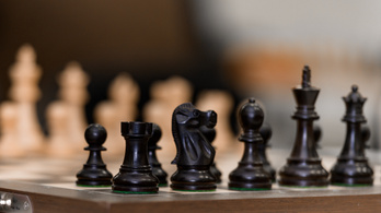 Nőnek álcázta magát egy 25 éves férfi egy sakkversenyen, nem akárhogy bukott le