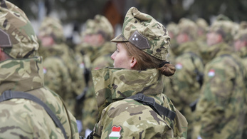 Több mint félszáz katonát küld el a Honvédelmi Minisztérium