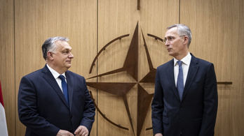 Orbán Viktor értetlenkedve áll a NATO-vezér kijelentése előtt