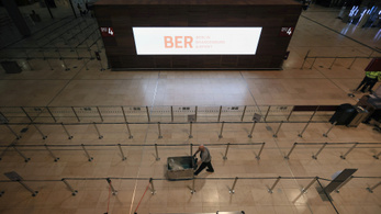 Sztrájk miatt hétfőn nem indulnak repülőjáratok Berlinből