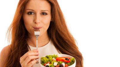 Ez a kis gyom segít a gyulladások leküzdésében, és a salátádba is rakhatod