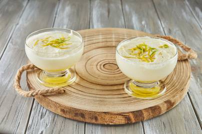 Frissítő citromos pohárkrém görög joghurttal: semmi munkával készül a krémes desszert