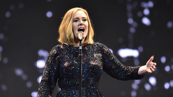 Véget ért egy korszak, Adele karaokét énekelt