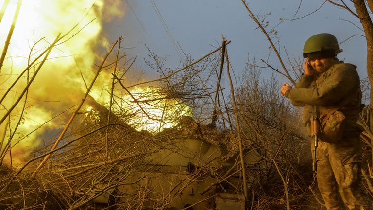 Először vethette be Ukrajna az amerikai „okosbombákat”, halálos pusztítást végeztek Bahmutnál