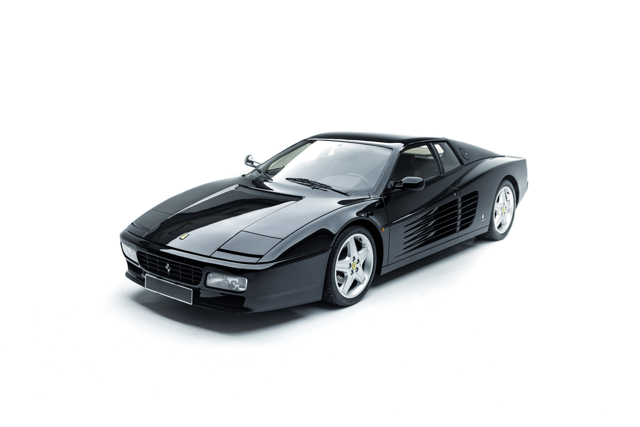 A nagy váltás 1991-ben érkezett, mikor a Ferrari bejelentette az 512 TR-t. Ezekből 2280 készült a 428 lóerős tizenkéthengeressel.