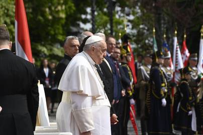 Ezeket mondta Ferenc pápa a Karmelitában tartott beszédében: még magyarul is megszólalt