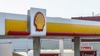 Megszületett a megállapodás: a British Petrol kihasít egy szeletet a Shellből
