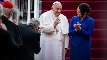 Ferenc pápa áldását küldi a magyar népnek