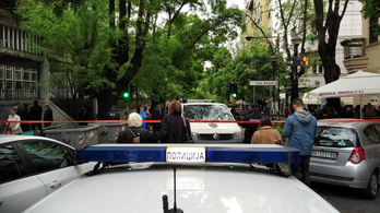 Meghalt legkevesebb nyolc gyerek és egy biztonsági őr egy belgrádi iskolai lövöldözésben