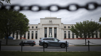 A Fed 25 ponttal emelte az irányadó kamatot