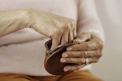 Ennyivel emelkedhetnek a nyugdíjak jövőre: jó és rossz hírek is érkeztek