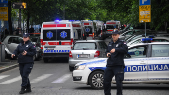 Teljes a káosz a belgrádi iskolai vérengzés után: van olyan harmadikos diák, aki halállistát írt
