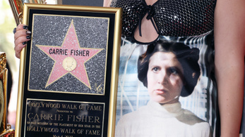Posztumusz csillagot kapott Carrie Fisher Hollywoodban