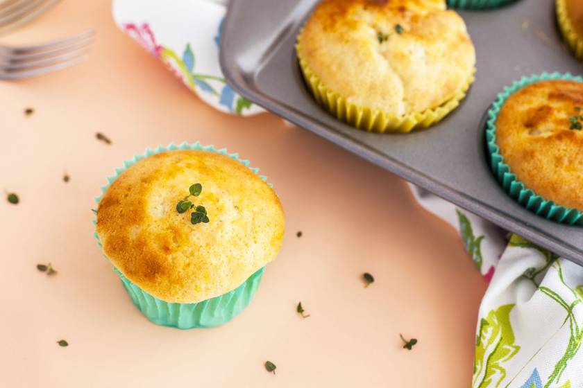 Frissítő citromos muffin semmi munkával: csak keverd össze a hozzávalókat, és mehet is a sütőbe