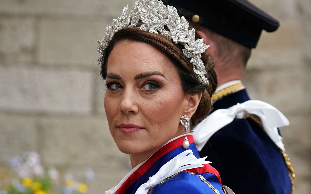 Katalin hercegné Károly király koronázásán