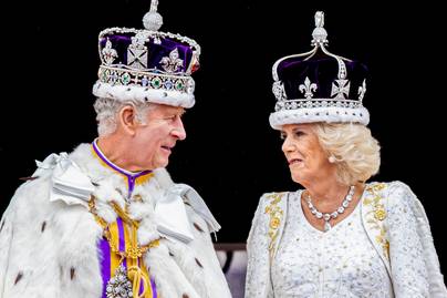 Meglepő, Kamilla királyné koronázási portréján mit szúrtak ki: íme az első hivatalos fotók az ünnepség után